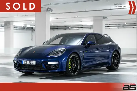 Verkauft: Porsche Panamera Sport Turismo E-Hybrid in Blau